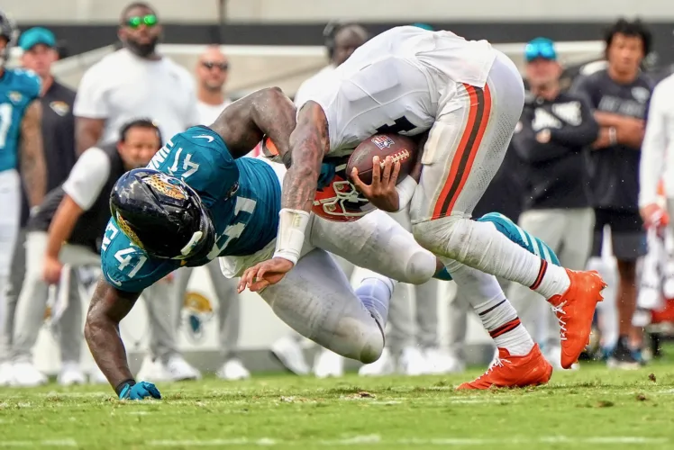 Browns-Bucs is more than just Baker vs. old team